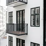 Apartmán 220sqm Designer - Center - Private Balcony *