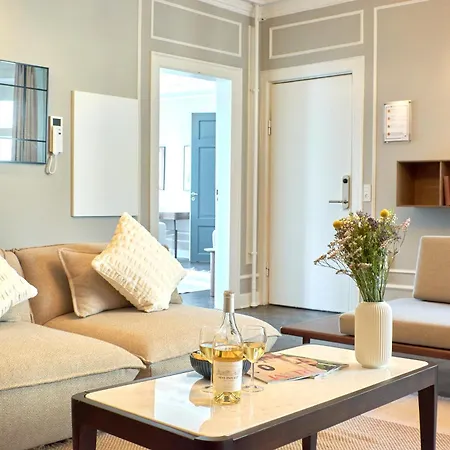 Apartment 220sqm Designer - Center - Private Balcony *