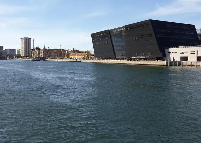 220sqm Designer - Center - Private Balcony * København