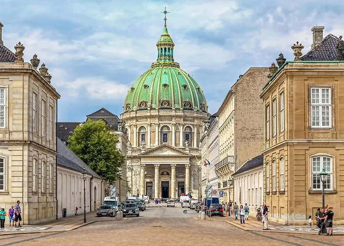 220sqm Designer - Center - Private Balcony København