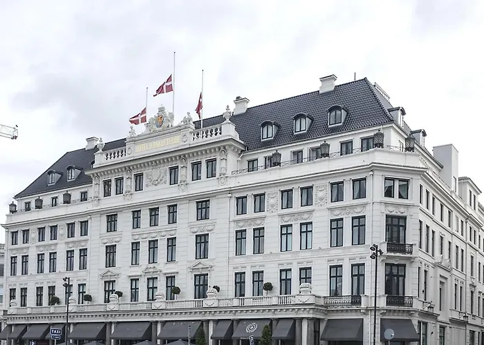 220sqm Designer - Center - Private Balcony Lejlighed