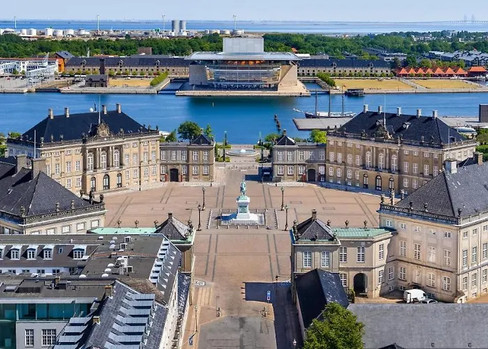 Lejlighed 220sqm Designer - Center - Private Balcony *