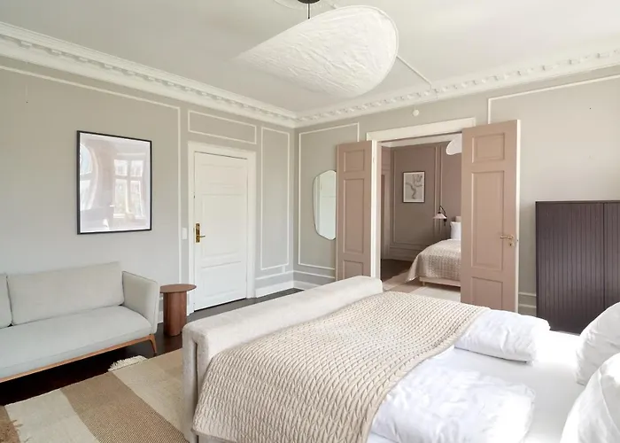 220sqm Designer - Center - Private Balcony Lejlighed