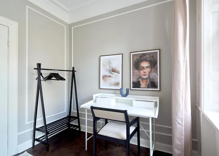 220sqm Designer - Center - Private Balcony Lejlighed *