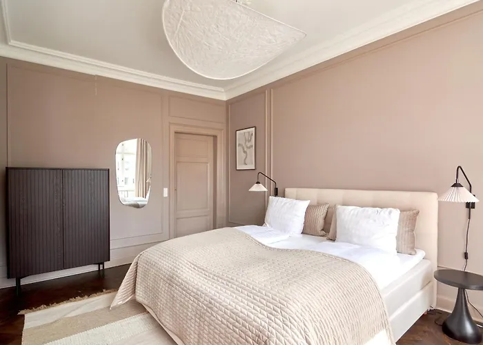 220sqm Designer - Center - Private Balcony Lejlighed